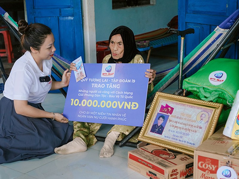 Dịch vụ hỗ trợ khách hàng 24/7